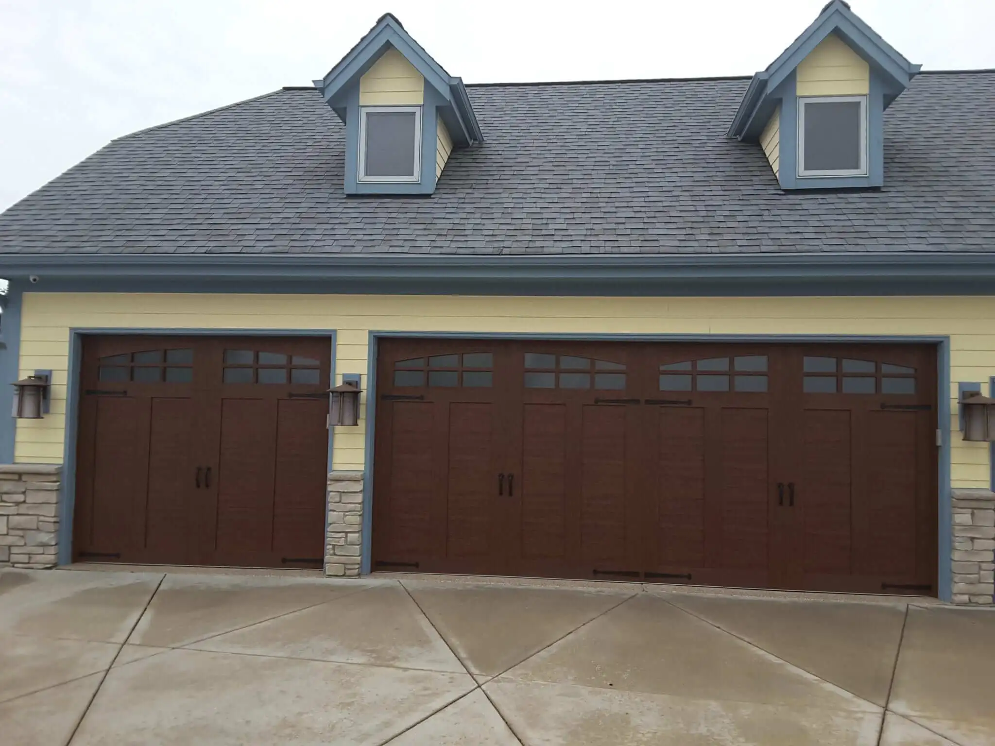 Fix a Bad Garage Door Essential Tips